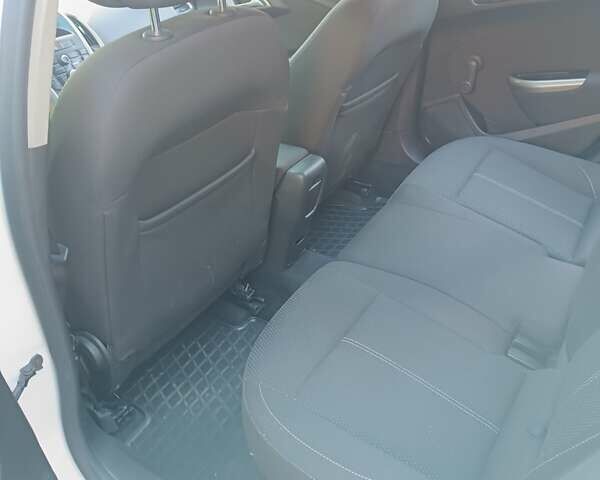 Білий Опель Астра ГТЦ, об'ємом двигуна 1.3 л та пробігом 320 тис. км за 6000 $, фото 4 на Automoto.ua