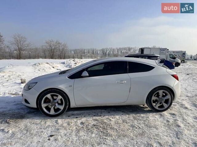 Білий Опель Астра ГТЦ, об'ємом двигуна 1.4 л та пробігом 150 тис. км за 8000 $, фото 6 на Automoto.ua