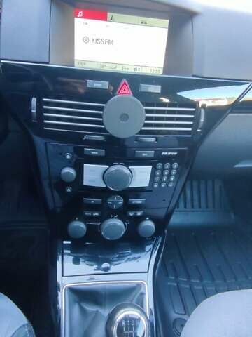 Красный Опель Астра ГТЦ, объемом двигателя 1.6 л и пробегом 203 тыс. км за 5300 $, фото 23 на Automoto.ua