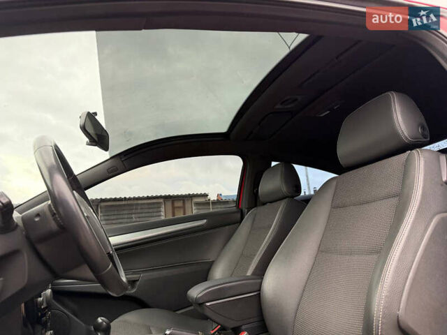 Красный Опель Астра ГТЦ, объемом двигателя 1.6 л и пробегом 275 тыс. км за 5600 $, фото 6 на Automoto.ua