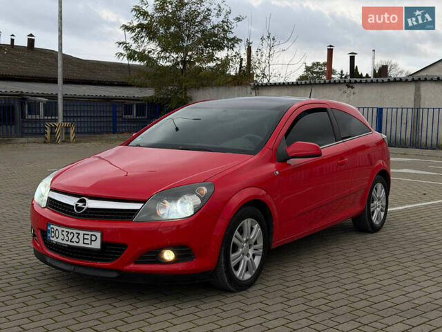 Красный Опель Астра ГТЦ, объемом двигателя 1.6 л и пробегом 275 тыс. км за 5600 $, фото 1 на Automoto.ua