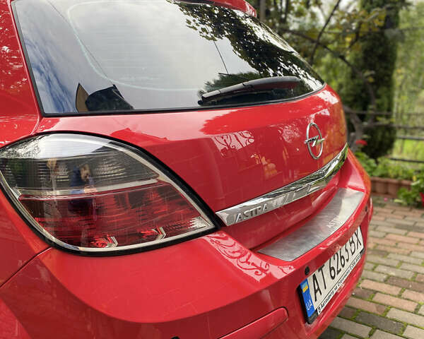 Опель Астра ГТЦ 2013 в Калуше на Automoto.ua Красный Опель Астра ГТЦ, объемом двигателя 1.6 л и пробегом 171 тыс. км за 6850 $, фото 8 на Automoto.ua