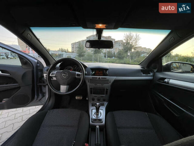 Серый Опель Астра ГТЦ, объемом двигателя 1.6 л и пробегом 203 тыс. км за 3600 $, фото 14 на Automoto.ua