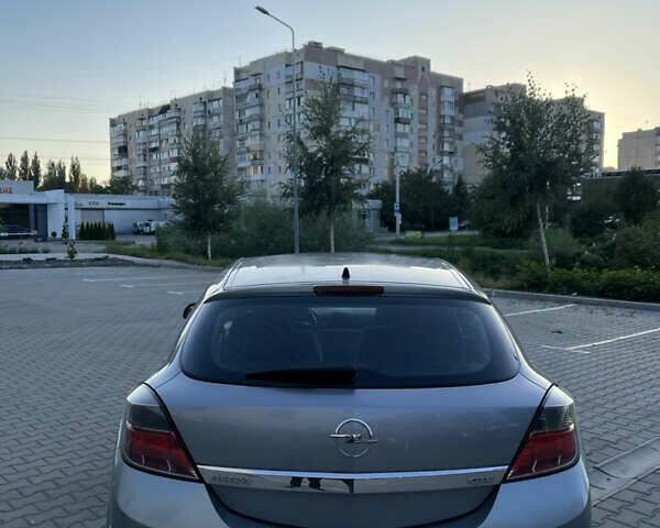 Серый Опель Астра ГТЦ, объемом двигателя 1.6 л и пробегом 203 тыс. км за 3600 $, фото 6 на Automoto.ua