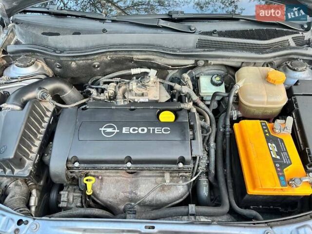 Сірий Опель Астра ГТЦ, об'ємом двигуна 1.6 л та пробігом 270 тис. км за 4390 $, фото 6 на Automoto.ua