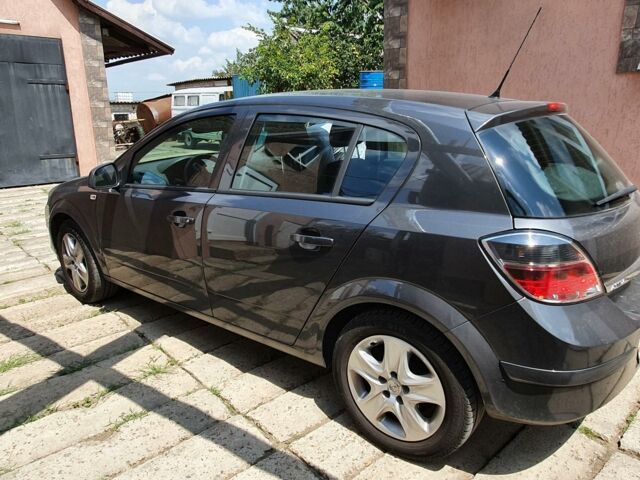 Сірий Опель Астра Н, об'ємом двигуна 1.6 л та пробігом 170 тис. км за 7300 $, фото 3 на Automoto.ua