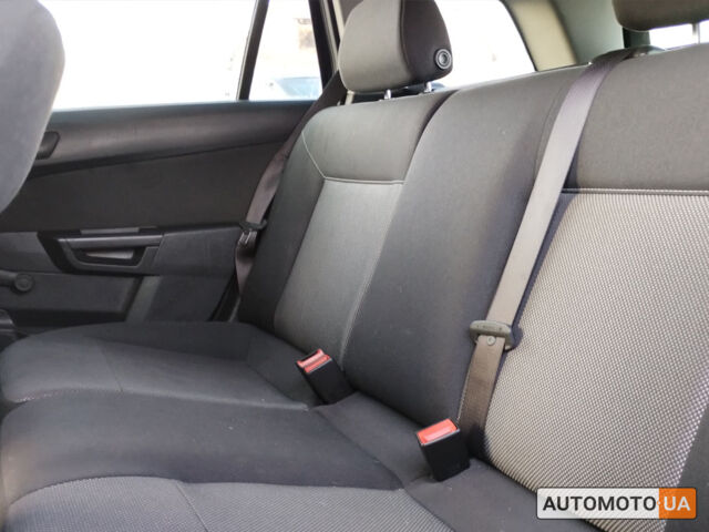 Опель Астра Н 2010 в Коломые на Automoto.ua Синий Опель Астра Н, объемом двигателя 1.4 л и пробегом 205 тыс. км за 5900 $, фото 11 на Automoto.ua