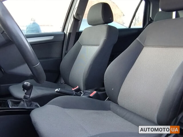 Опель Астра Н 2010 в Коломые на Automoto.ua Синий Опель Астра Н, объемом двигателя 1.4 л и пробегом 205 тыс. км за 5900 $, фото 5 на Automoto.ua