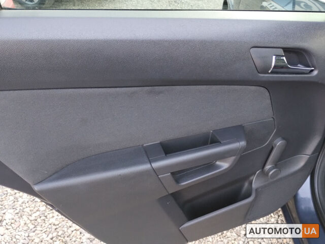 Опель Астра Н 2010 в Коломые на Automoto.ua Синий Опель Астра Н, объемом двигателя 1.4 л и пробегом 205 тыс. км за 5900 $, фото 10 на Automoto.ua