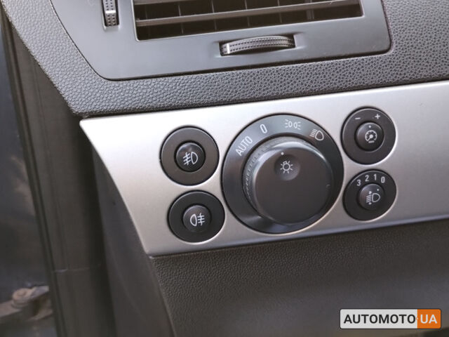 Опель Астра Н 2010 в Коломые на Automoto.ua Синий Опель Астра Н, объемом двигателя 1.4 л и пробегом 205 тыс. км за 5900 $, фото 7 на Automoto.ua