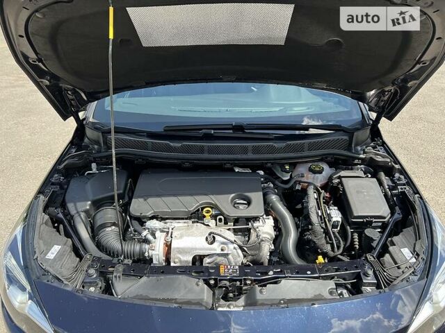 Синій Опель Астра К, об'ємом двигуна 1.6 л та пробігом 134 тис. км за 12300 $, фото 27 на Automoto.ua