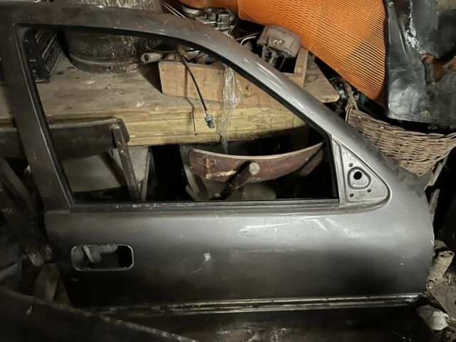 Белый Опель Астра, объемом двигателя 1.6 л и пробегом 300 тыс. км за 950 $, фото 9 на Automoto.ua