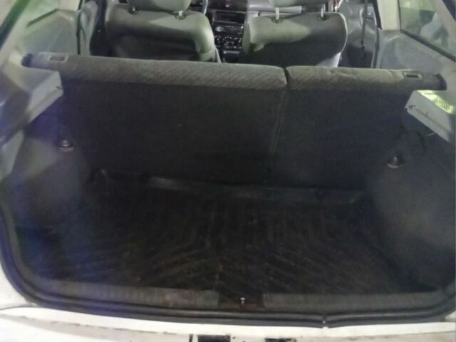 Белый Опель Астра, объемом двигателя 1.6 л и пробегом 3 тыс. км за 1000 $, фото 3 на Automoto.ua