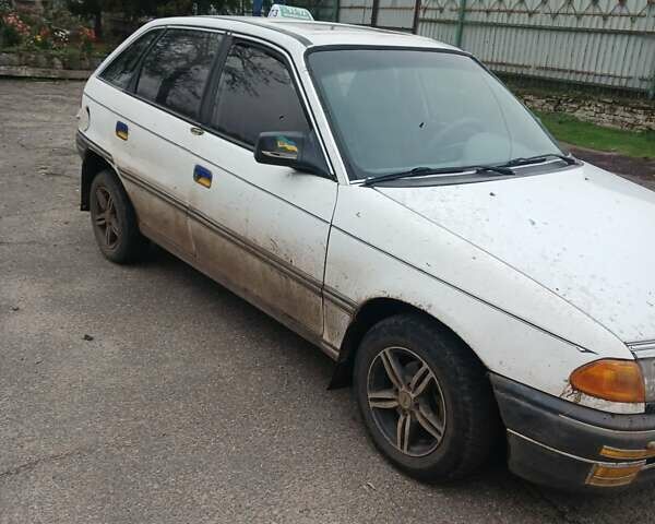 Белый Опель Астра, объемом двигателя 1.4 л и пробегом 501 тыс. км за 2000 $, фото 5 на Automoto.ua