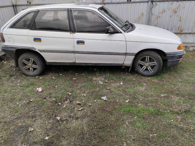 Білий Опель Астра, об'ємом двигуна 1.4 л та пробігом 200 тис. км за 1500 $, фото 1 на Automoto.ua