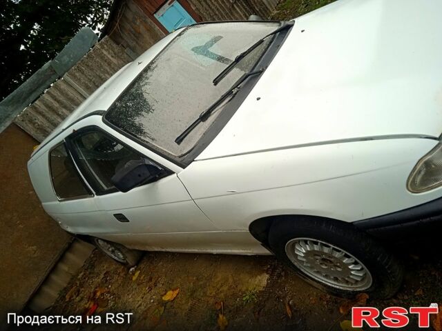 Білий Опель Астра, об'ємом двигуна 1.4 л та пробігом 196 тис. км за 790 $, фото 1 на Automoto.ua