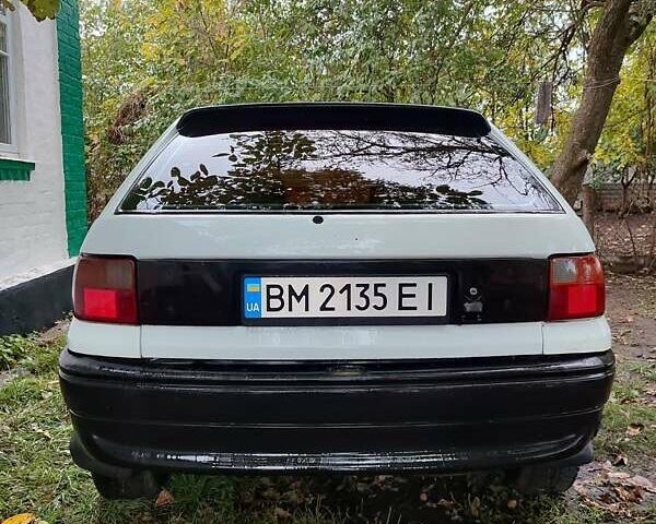 Белый Опель Астра, объемом двигателя 1.4 л и пробегом 312 тыс. км за 1100 $, фото 1 на Automoto.ua