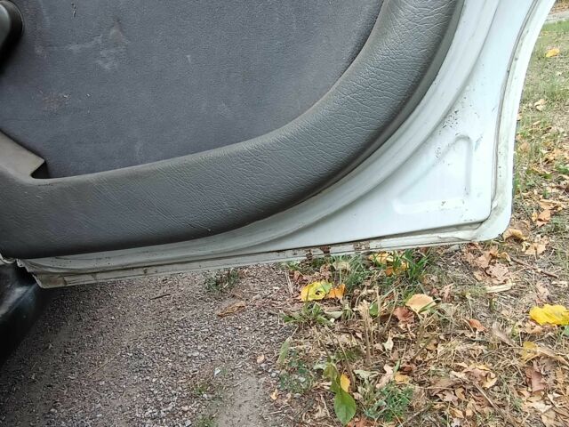 Белый Опель Астра, объемом двигателя 1.7 л и пробегом 310 тыс. км за 1800 $, фото 7 на Automoto.ua