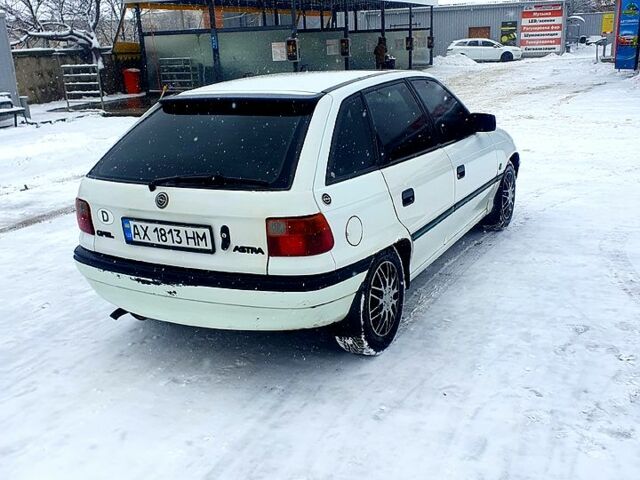 Білий Опель Астра, об'ємом двигуна 1.4 л та пробігом 320 тис. км за 1499 $, фото 7 на Automoto.ua