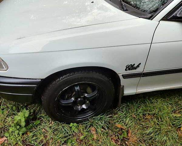 Белый Опель Астра, объемом двигателя 1.4 л и пробегом 312 тыс. км за 1100 $, фото 29 на Automoto.ua