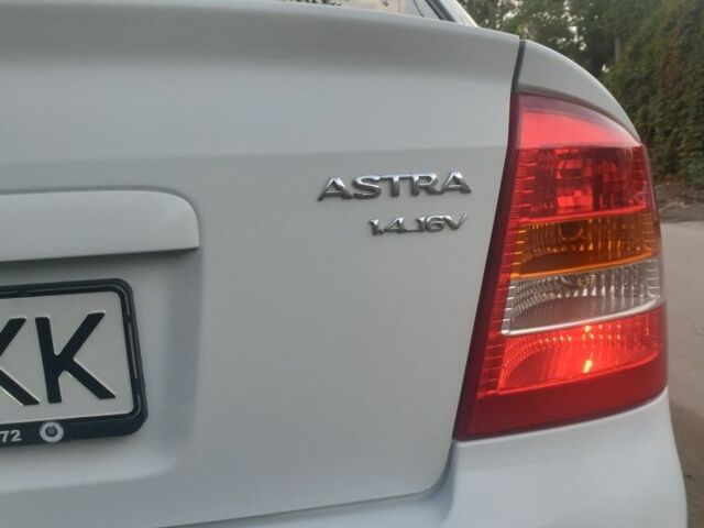 Білий Опель Астра, об'ємом двигуна 1.4 л та пробігом 350 тис. км за 2500 $, фото 2 на Automoto.ua