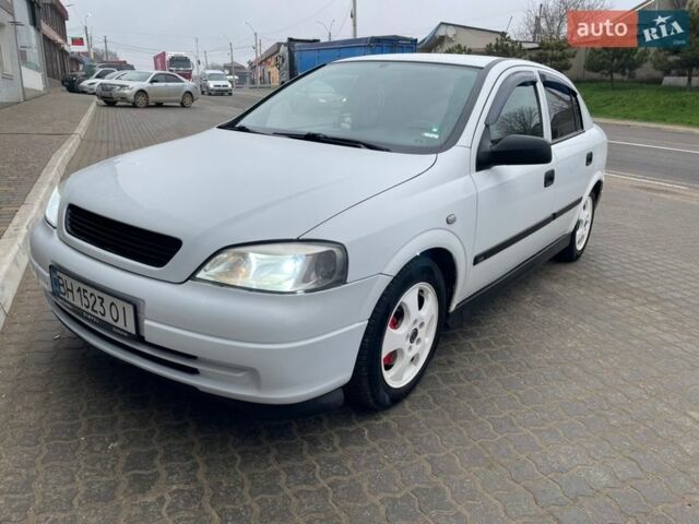 Білий Опель Астра, об'ємом двигуна 2 л та пробігом 239 тис. км за 3499 $, фото 4 на Automoto.ua