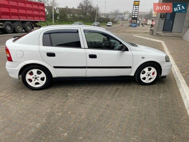 Білий Опель Астра, об'ємом двигуна 2 л та пробігом 239 тис. км за 3499 $, фото 9 на Automoto.ua