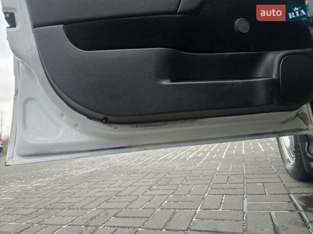 Белый Опель Астра, объемом двигателя 1.2 л и пробегом 263 тыс. км за 2999 $, фото 18 на Automoto.ua