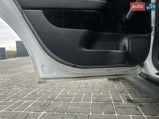 Белый Опель Астра, объемом двигателя 1.2 л и пробегом 263 тыс. км за 2999 $, фото 20 на Automoto.ua