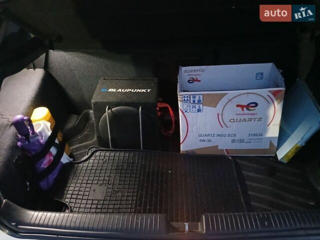 Білий Опель Астра, об'ємом двигуна 2 л та пробігом 239 тис. км за 3000 $, фото 13 на Automoto.ua