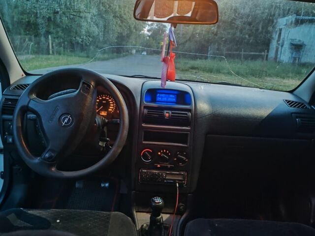 Білий Опель Астра, об'ємом двигуна 1.4 л та пробігом 2 тис. км за 2213 $, фото 6 на Automoto.ua