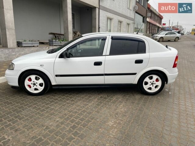 Білий Опель Астра, об'ємом двигуна 2 л та пробігом 239 тис. км за 3499 $, фото 10 на Automoto.ua