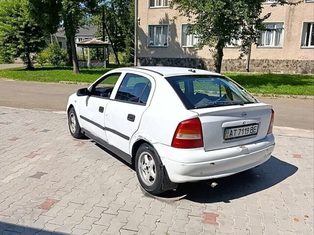 Білий Опель Астра, об'ємом двигуна 1.39 л та пробігом 380 тис. км за 1399 $, фото 4 на Automoto.ua