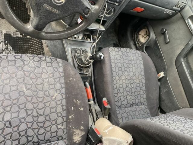 Білий Опель Астра, об'ємом двигуна 0 л та пробігом 85 тис. км за 1500 $, фото 5 на Automoto.ua