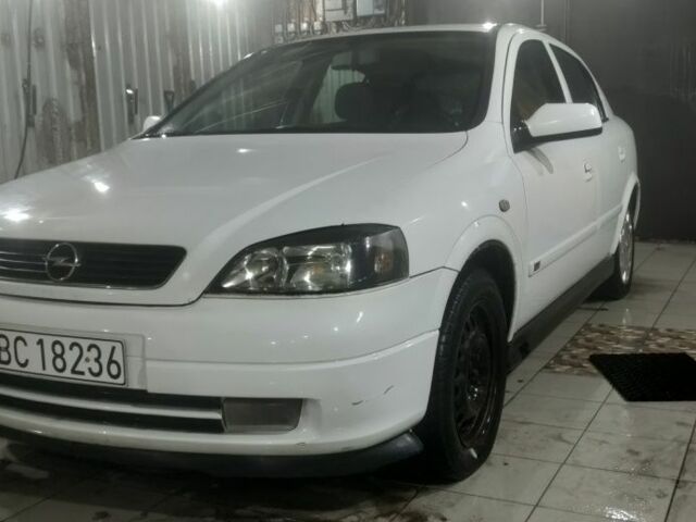 Белый Опель Астра, объемом двигателя 0 л и пробегом 310 тыс. км за 2200 $, фото 1 на Automoto.ua