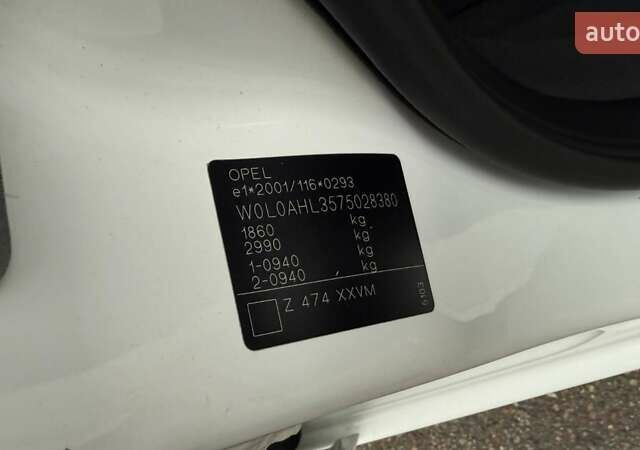 Белый Опель Астра, объемом двигателя 1.6 л и пробегом 238 тыс. км за 5550 $, фото 32 на Automoto.ua
