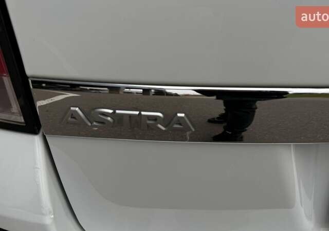 Белый Опель Астра, объемом двигателя 1.6 л и пробегом 238 тыс. км за 5550 $, фото 18 на Automoto.ua