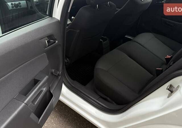 Белый Опель Астра, объемом двигателя 1.6 л и пробегом 238 тыс. км за 5550 $, фото 25 на Automoto.ua