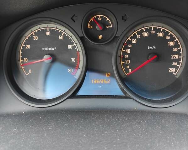 Белый Опель Астра, объемом двигателя 1.4 л и пробегом 137 тыс. км за 4200 $, фото 6 на Automoto.ua