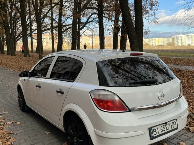 Белый Опель Астра, объемом двигателя 1.4 л и пробегом 286 тыс. км за 4500 $, фото 4 на Automoto.ua