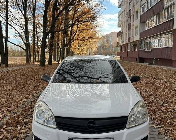 Білий Опель Астра, об'ємом двигуна 1.4 л та пробігом 286 тис. км за 4500 $, фото 7 на Automoto.ua