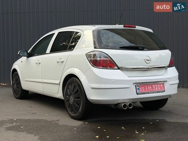 Білий Опель Астра, об'ємом двигуна 1.8 л та пробігом 178 тис. км за 5999 $, фото 21 на Automoto.ua