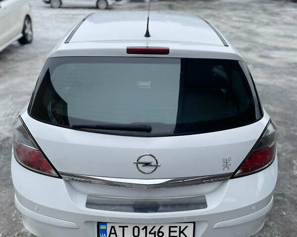 Белый Опель Астра, объемом двигателя 1.69 л и пробегом 282 тыс. км за 4950 $, фото 8 на Automoto.ua