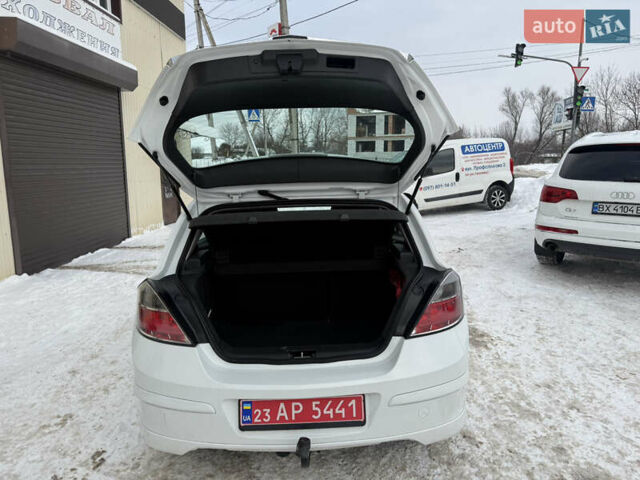 Белый Опель Астра, объемом двигателя 1.6 л и пробегом 194 тыс. км за 5999 $, фото 15 на Automoto.ua