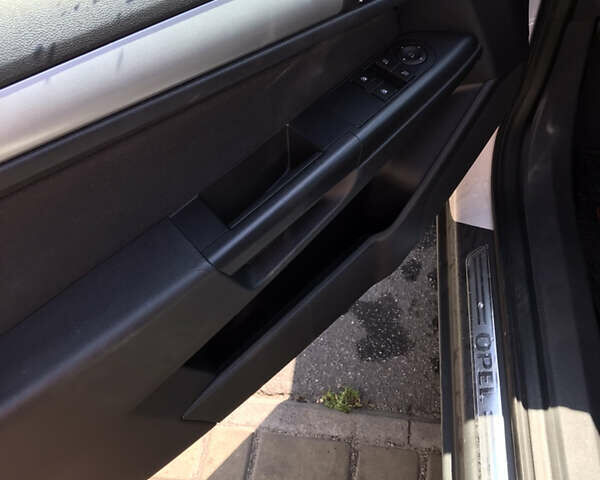 Белый Опель Астра, объемом двигателя 1.6 л и пробегом 224 тыс. км за 7300 $, фото 14 на Automoto.ua