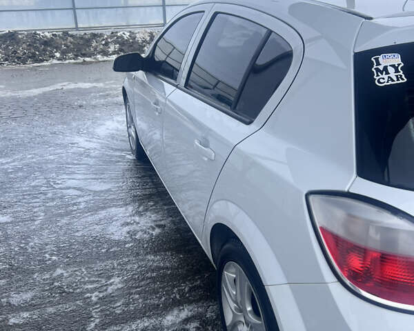 Білий Опель Астра, об'ємом двигуна 1.69 л та пробігом 283 тис. км за 5200 $, фото 4 на Automoto.ua