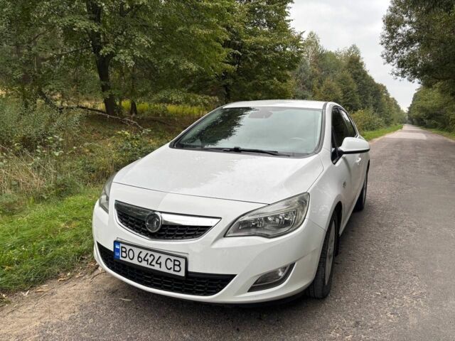 Белый Опель Астра, объемом двигателя 1.7 л и пробегом 180 тыс. км за 7000 $, фото 12 на Automoto.ua