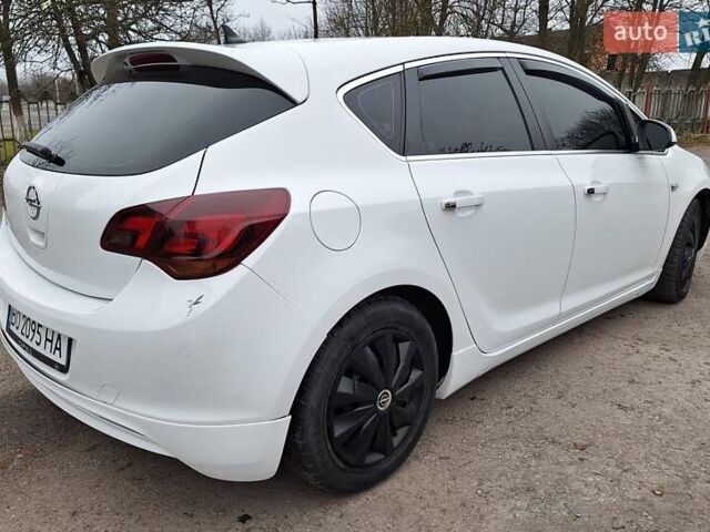 Белый Опель Астра, объемом двигателя 1.6 л и пробегом 179 тыс. км за 7800 $, фото 9 на Automoto.ua