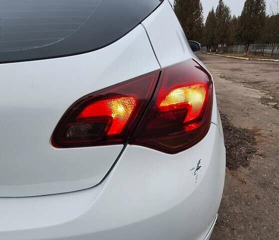 Белый Опель Астра, объемом двигателя 1.6 л и пробегом 179 тыс. км за 7800 $, фото 8 на Automoto.ua