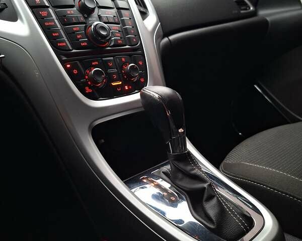 Белый Опель Астра, объемом двигателя 1.6 л и пробегом 179 тыс. км за 7800 $, фото 42 на Automoto.ua